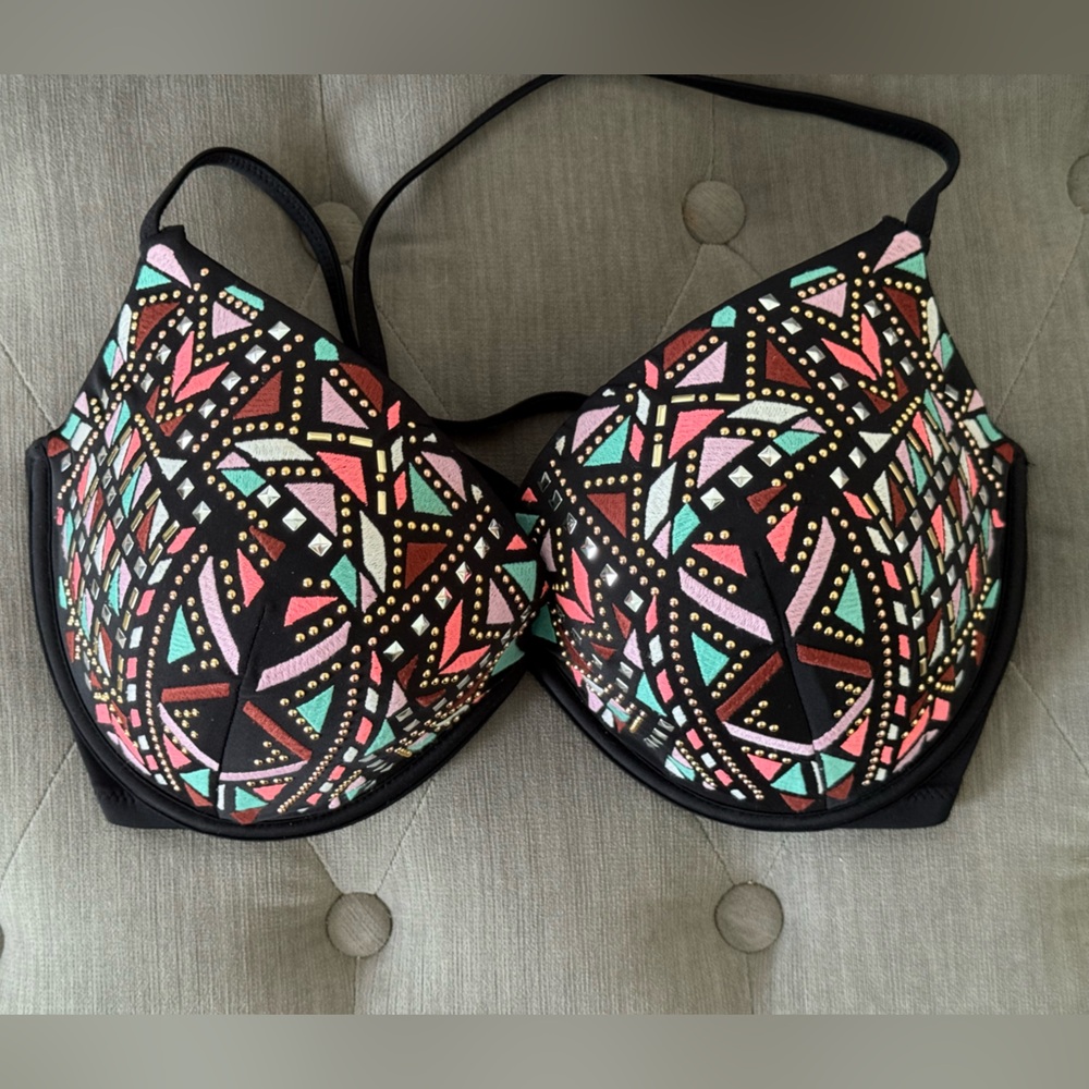 SHADE & SHORE bikini top- 38D. EUC, non-smoking home